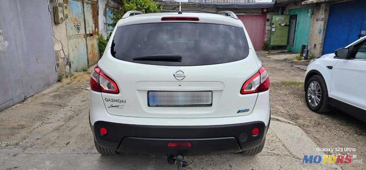 2011' Nissan Qashqai photo #2