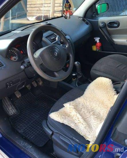 2005' Renault Megane photo #3