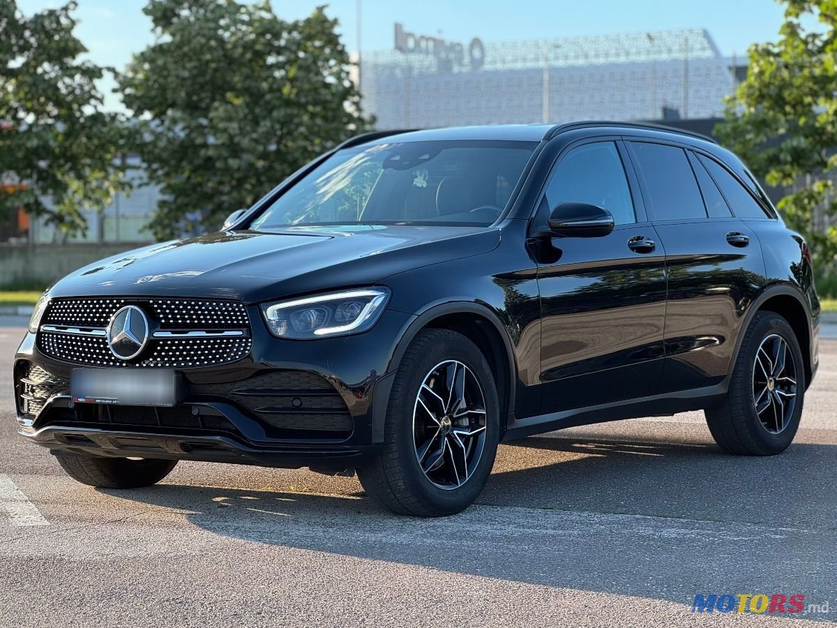 2020' Mercedes-Benz GLC photo #3