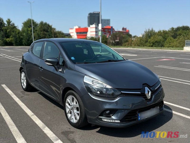 2016' Renault Clio photo #2