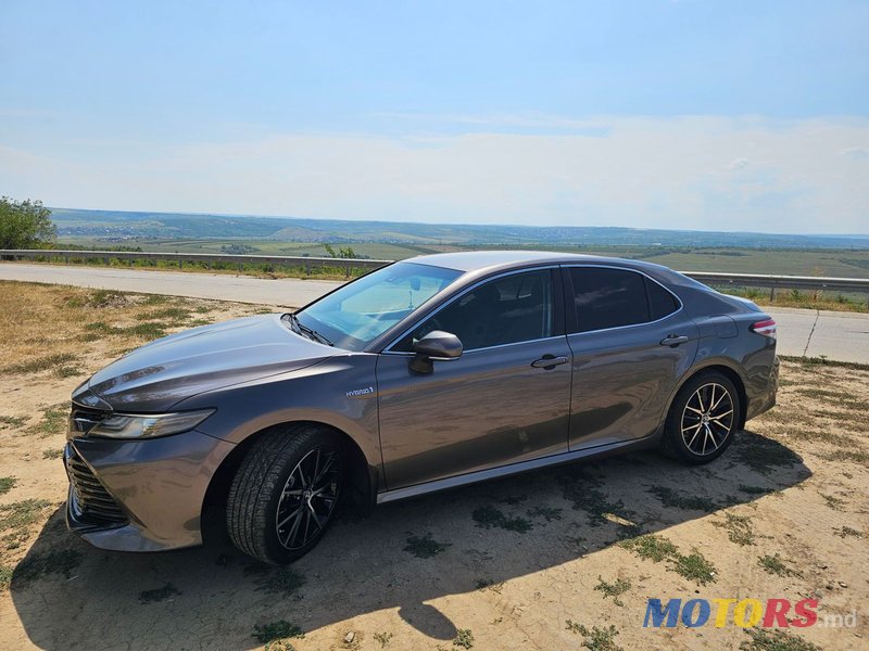 2018' Toyota Camry photo #2