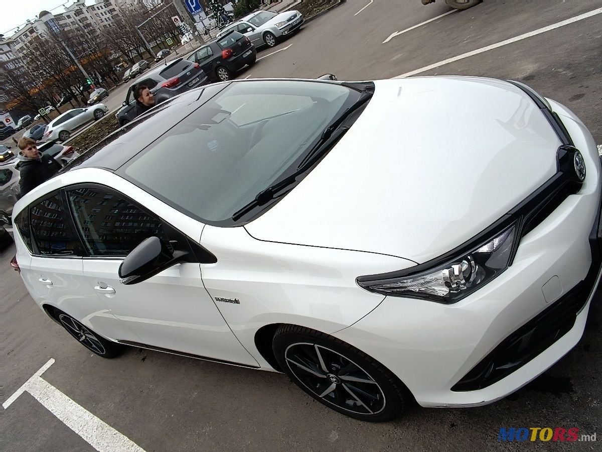 2018' Toyota Auris photo #1