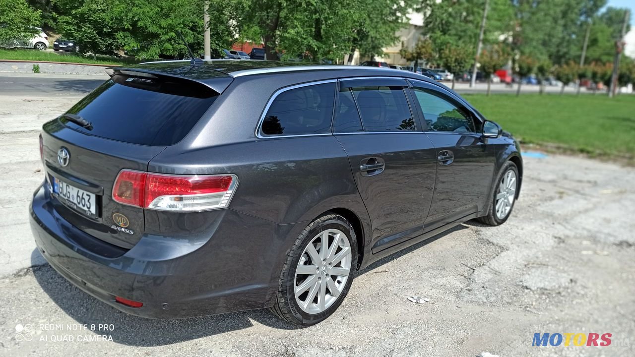 2010' Toyota Avensis photo #6