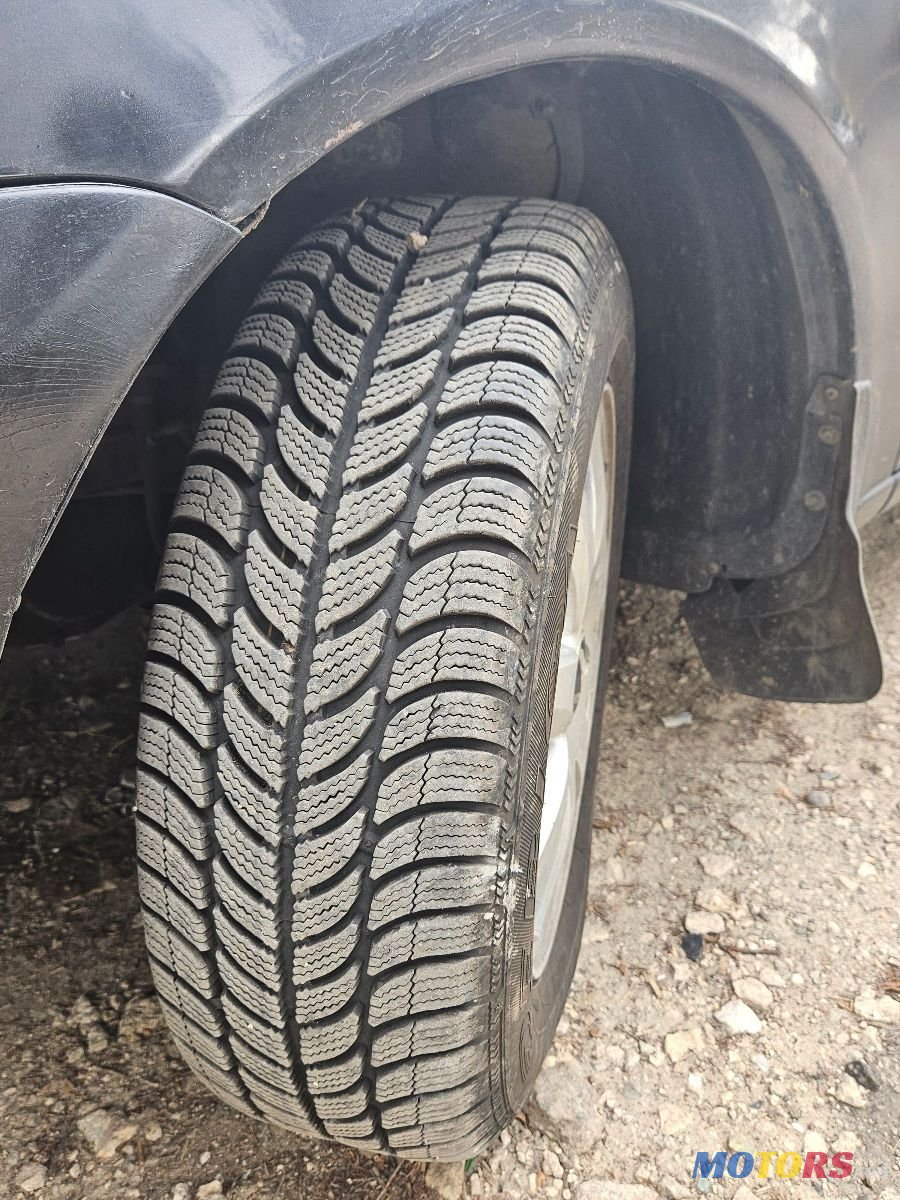 2005' Chevrolet Tacuma photo #5