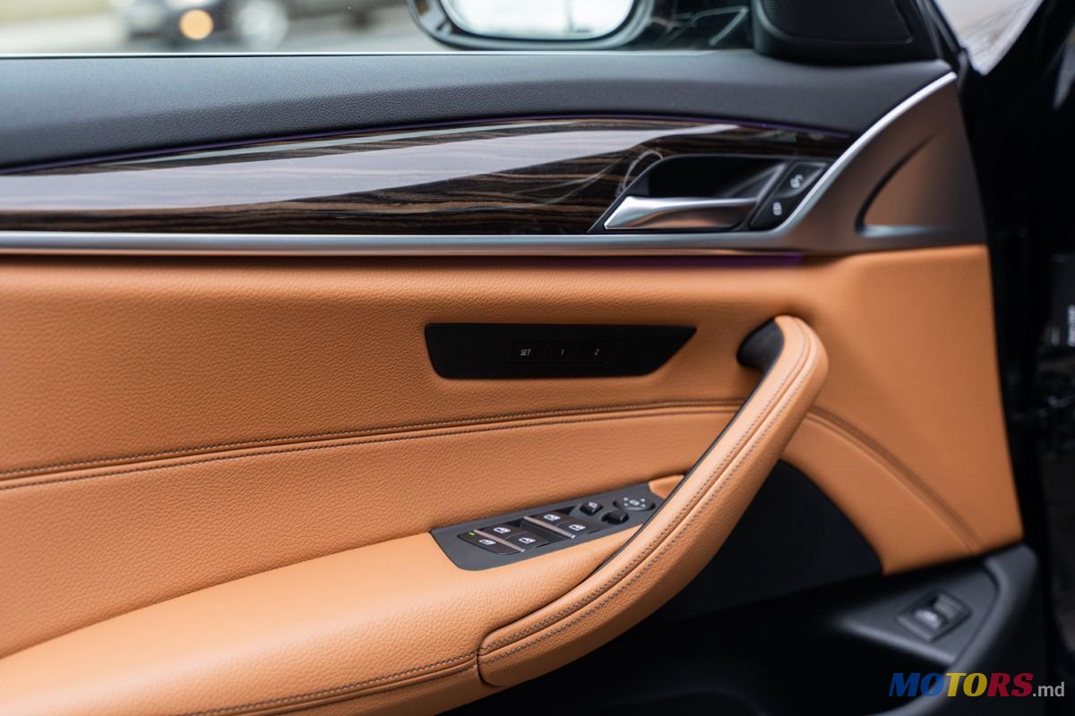 2018' BMW 5 Series photo #4