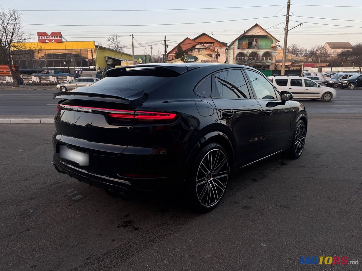2020' Porsche Cayenne Coupe photo #5