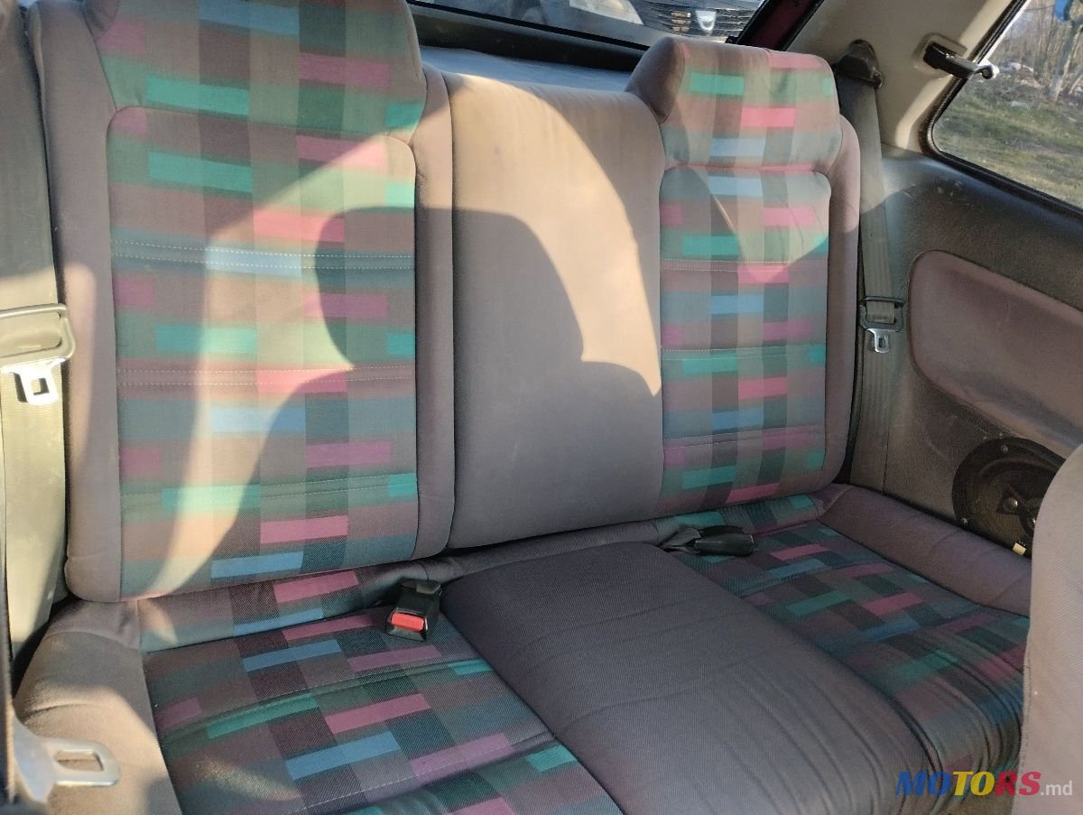 1993' Mazda 323 photo #4