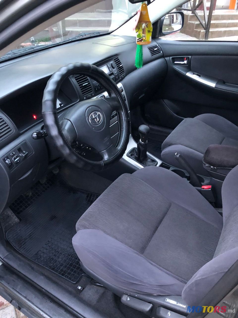 2004' Toyota Corolla photo #5