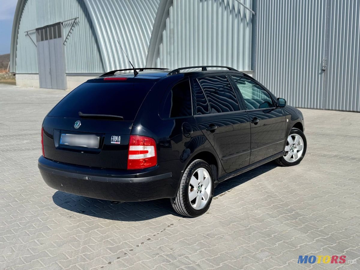 2006' Skoda Fabia photo #2