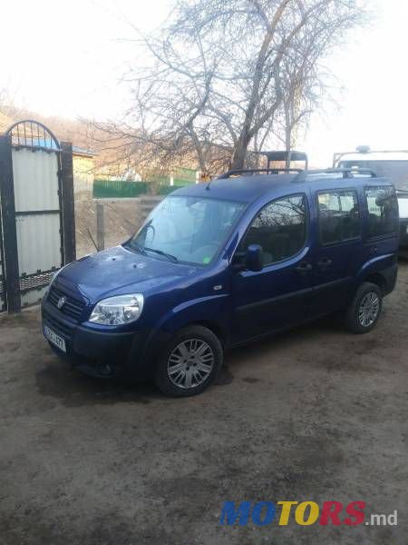 2009' Fiat Doblo photo #1