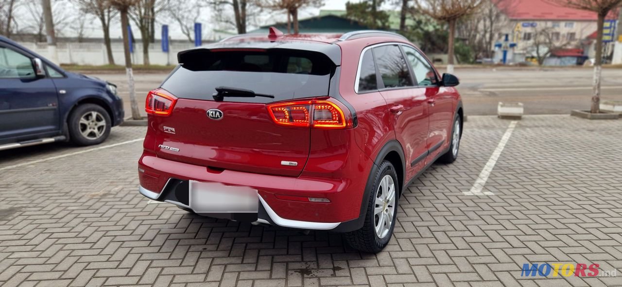 2017' Kia Niro photo #6