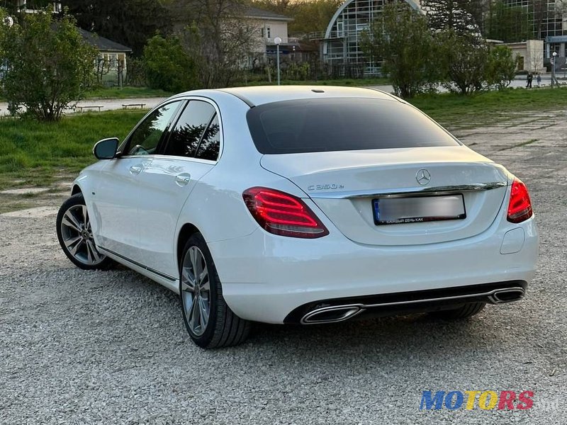 2018' Mercedes-Benz C-Class photo #1
