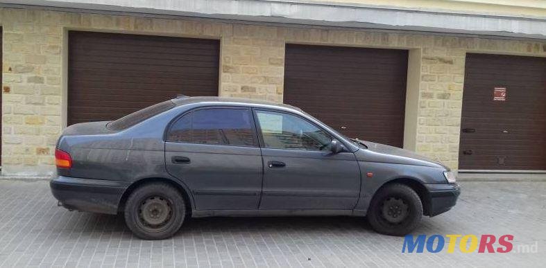 1997' Toyota Carina photo #1