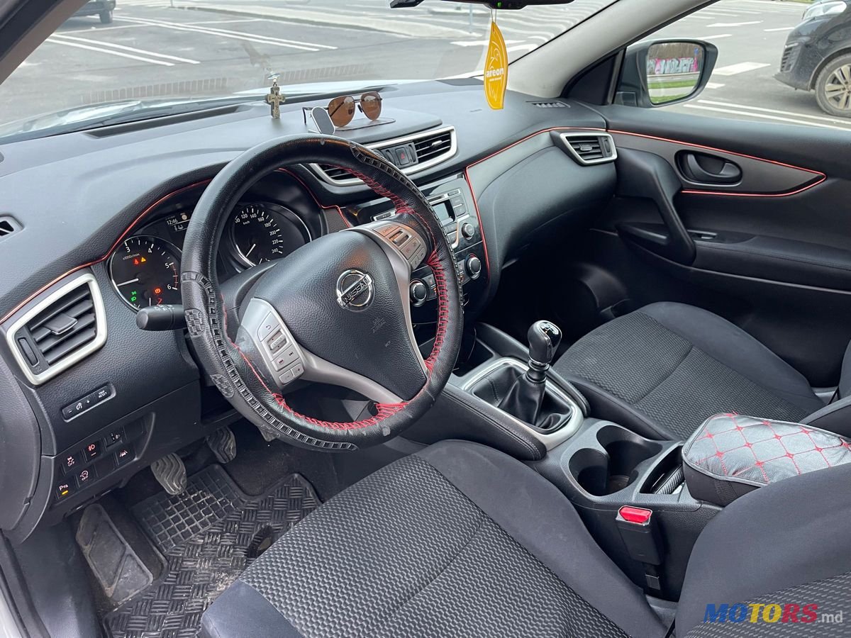 2015' Nissan Qashqai photo #6