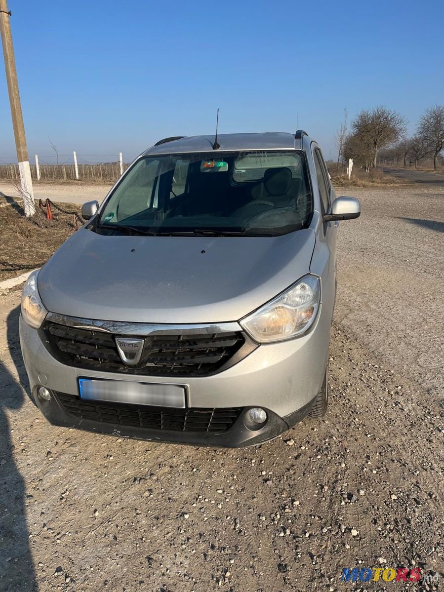 2016' Dacia Lodgy photo #1