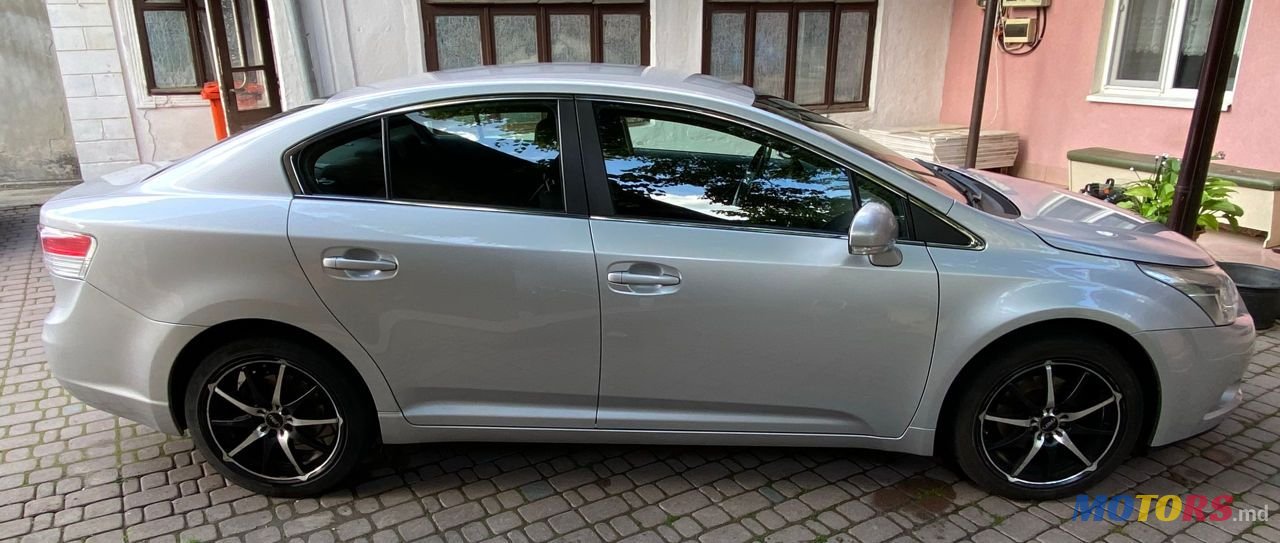 2009' Toyota Avensis photo #3