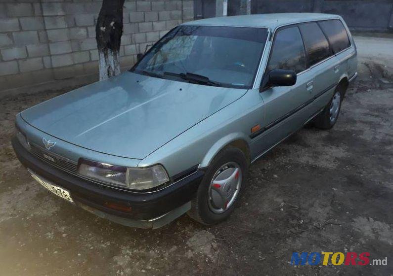 1988' Toyota Camry photo #1