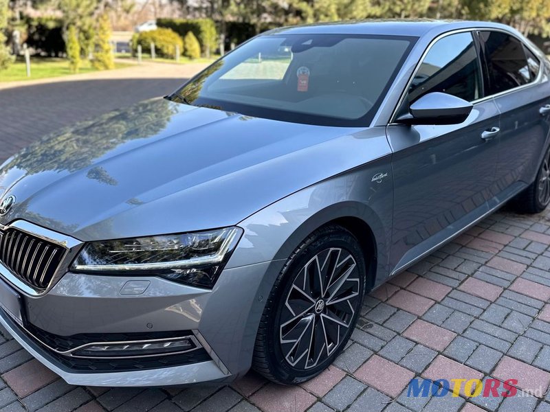 2019' Skoda Superb photo #4