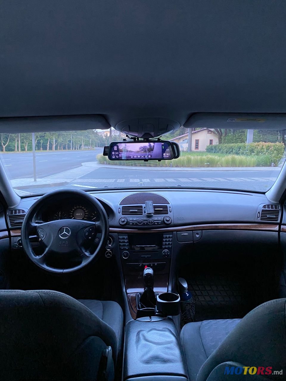 2004' Mercedes-Benz E Класс photo #6