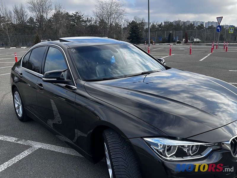 2016' BMW 3 Series photo #1