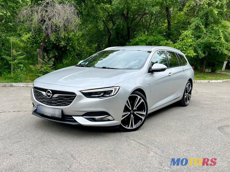 2017' Opel Insignia photo #1