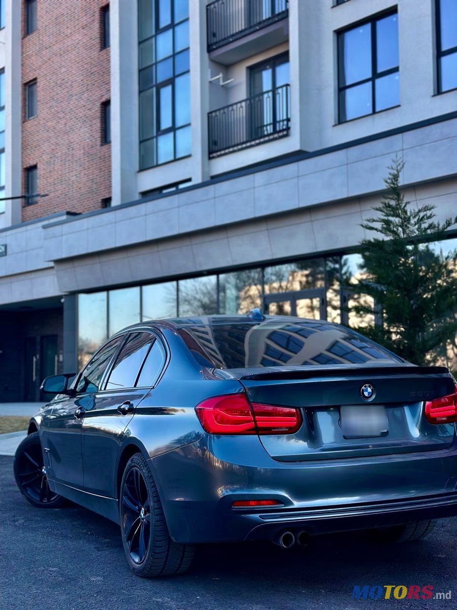 2017' BMW 3 Series photo #5