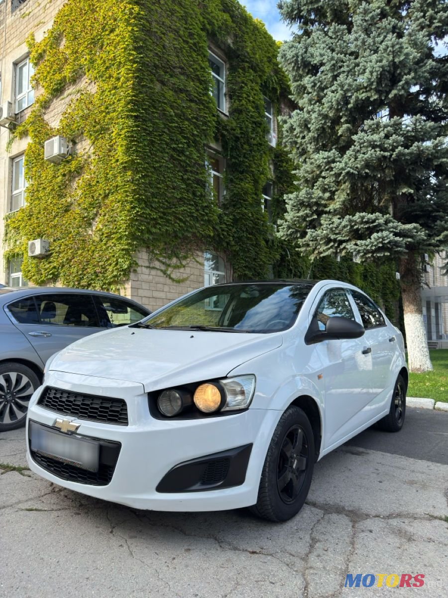 2012' Chevrolet Aveo photo #2