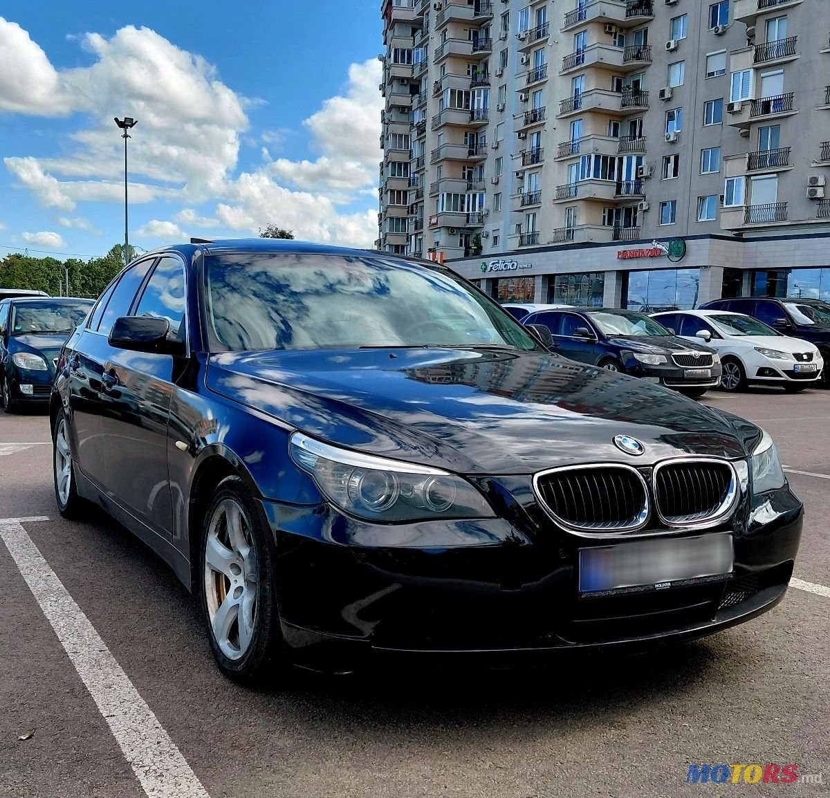 2009' BMW 5 Series photo #2