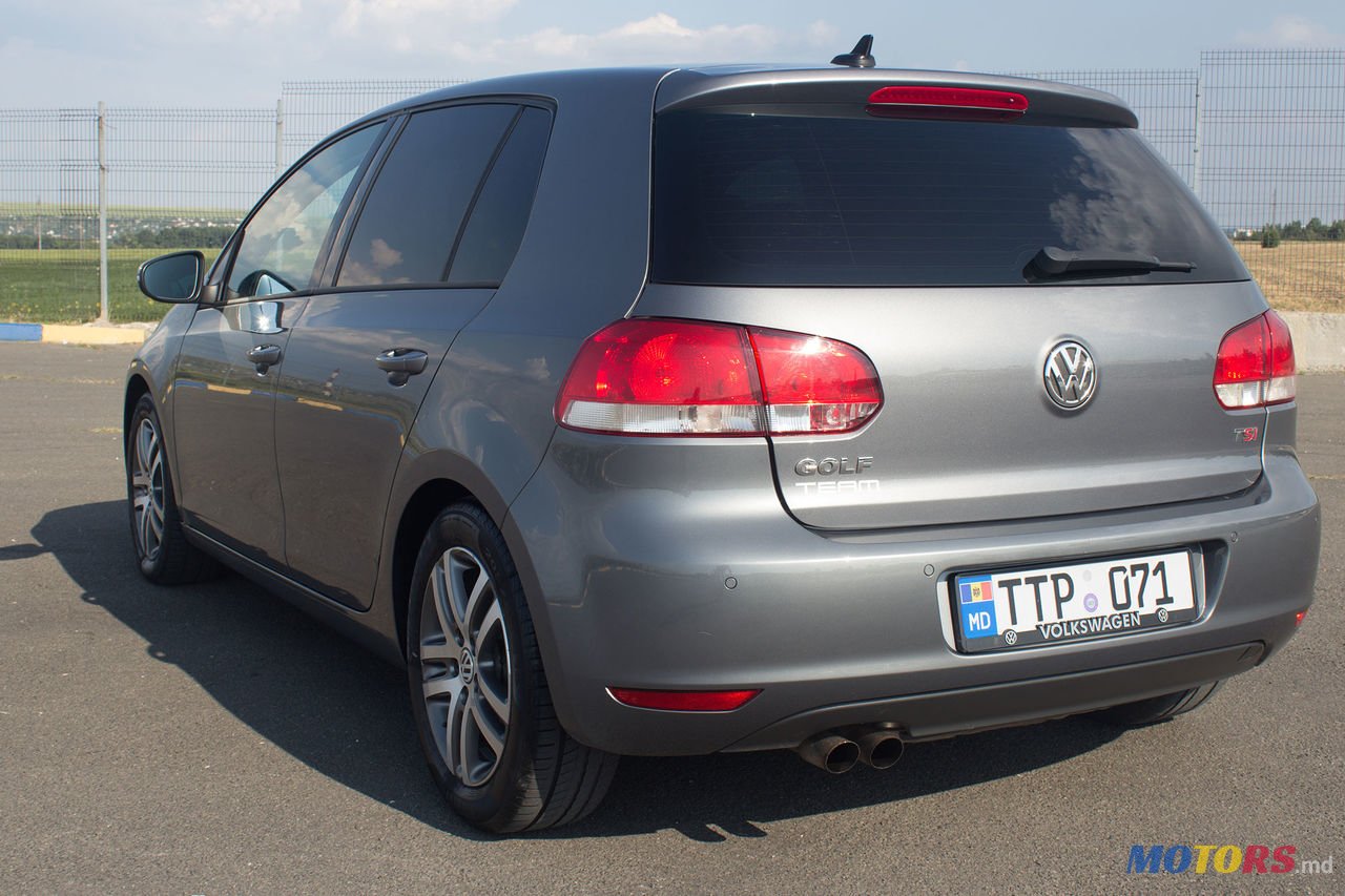 2010' Volkswagen Golf VI photo #4