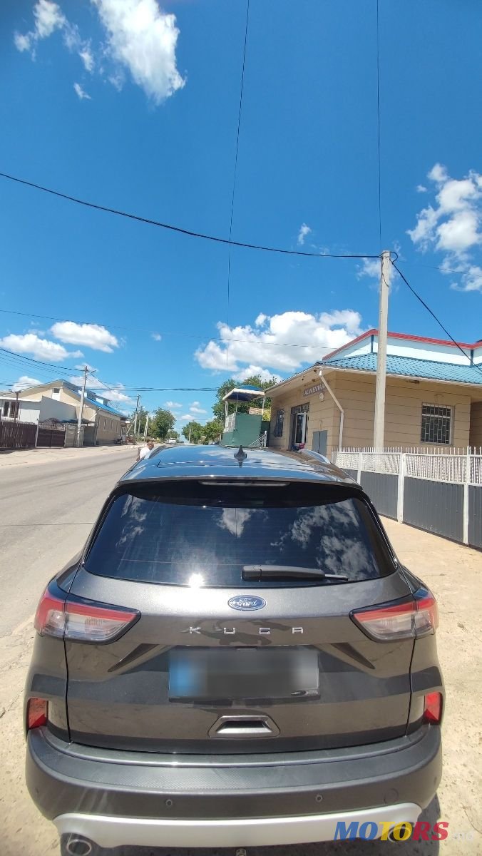 2021' Ford Kuga photo #4