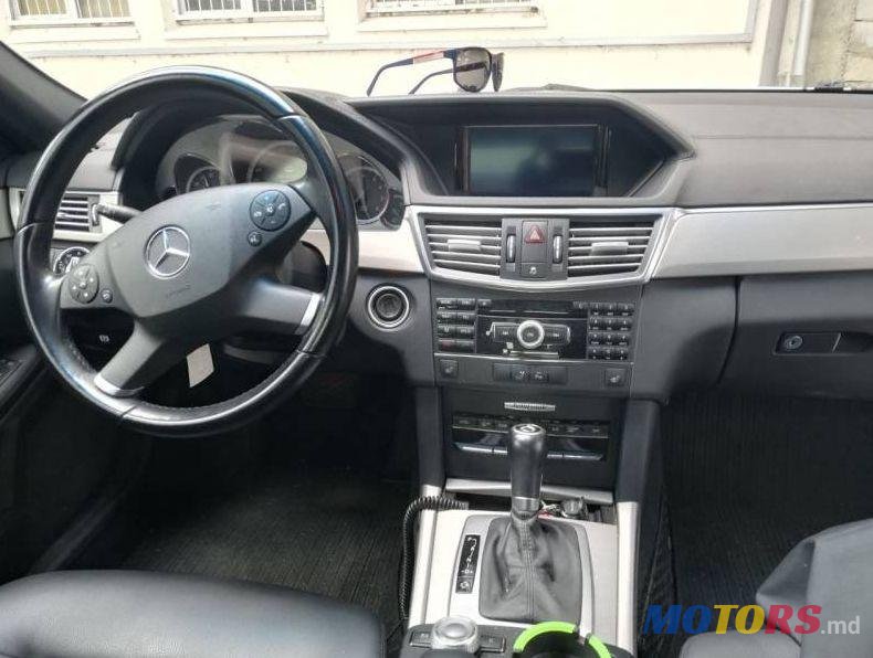 2010' Mercedes-Benz E photo #3