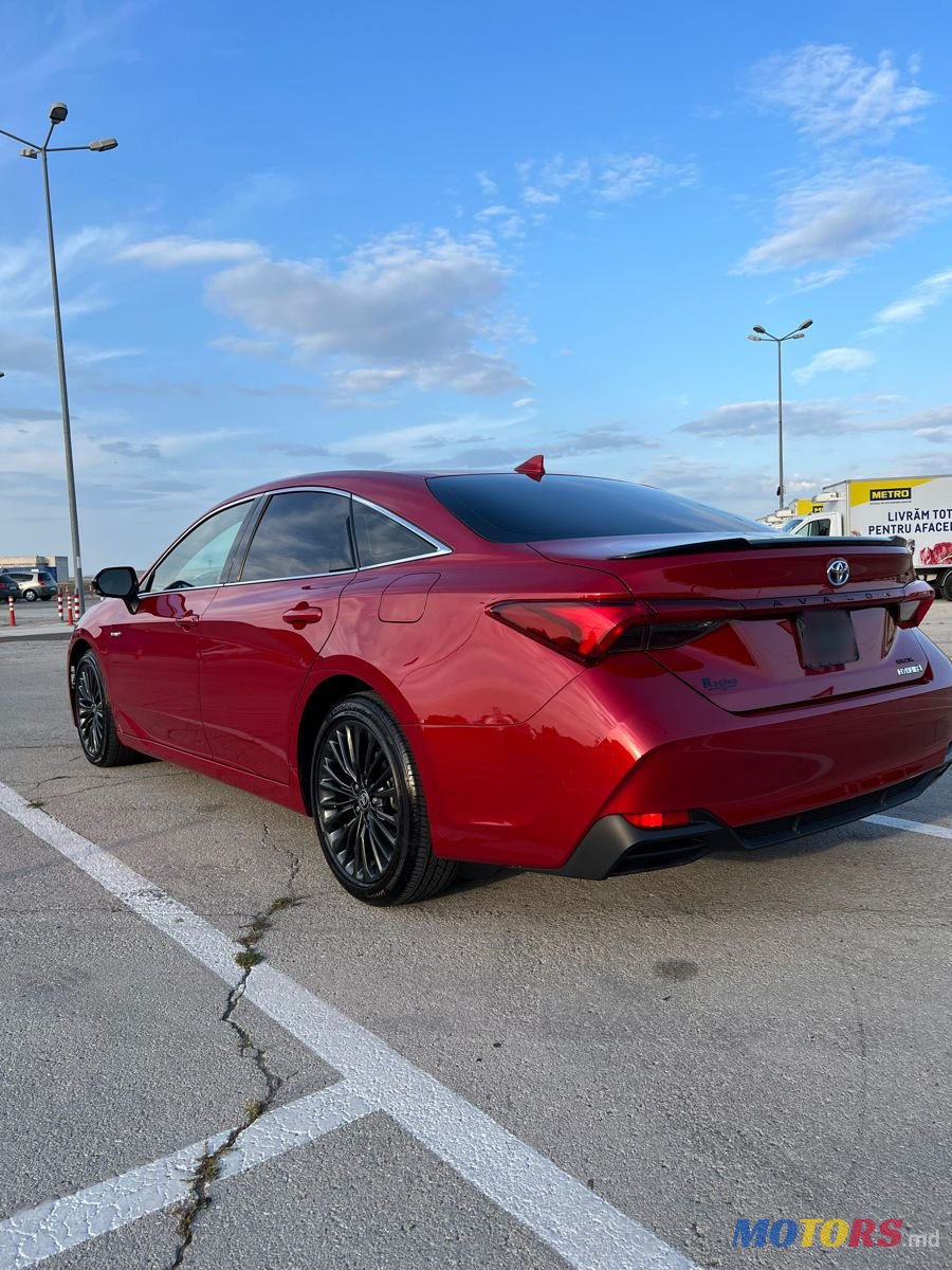 2020' Toyota Avalon photo #3