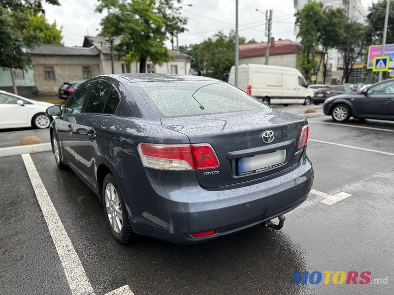 2009' Toyota Avensis photo #4