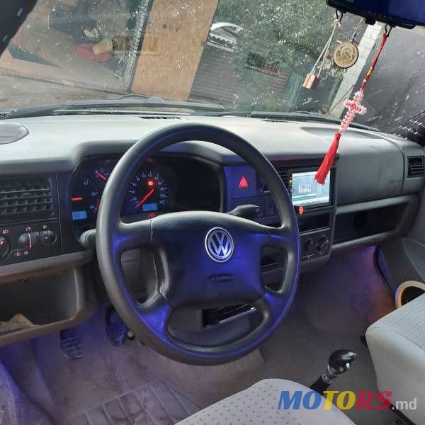 2000' Volkswagen Transporter photo #4