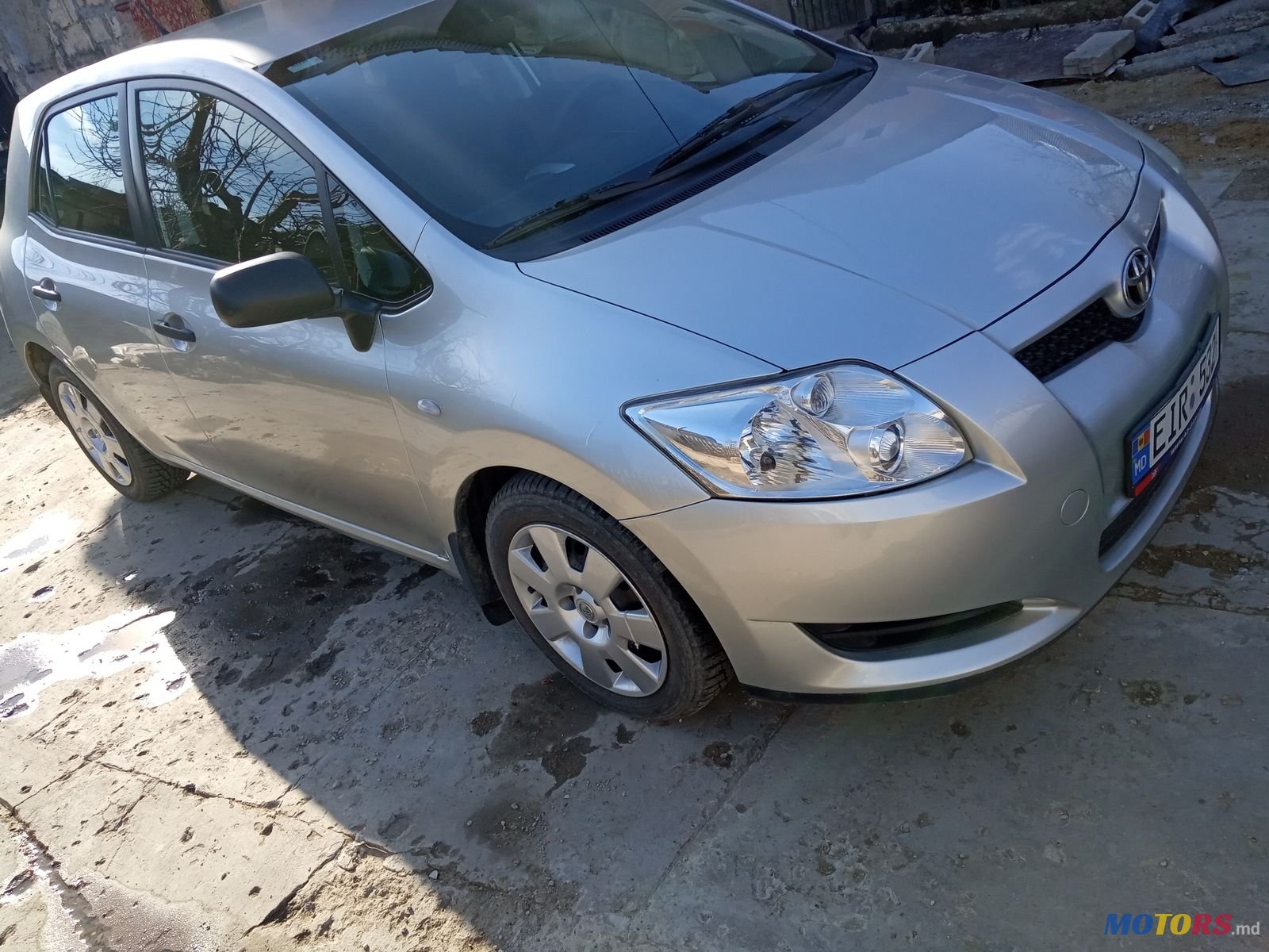 2008' Toyota Auris photo #2