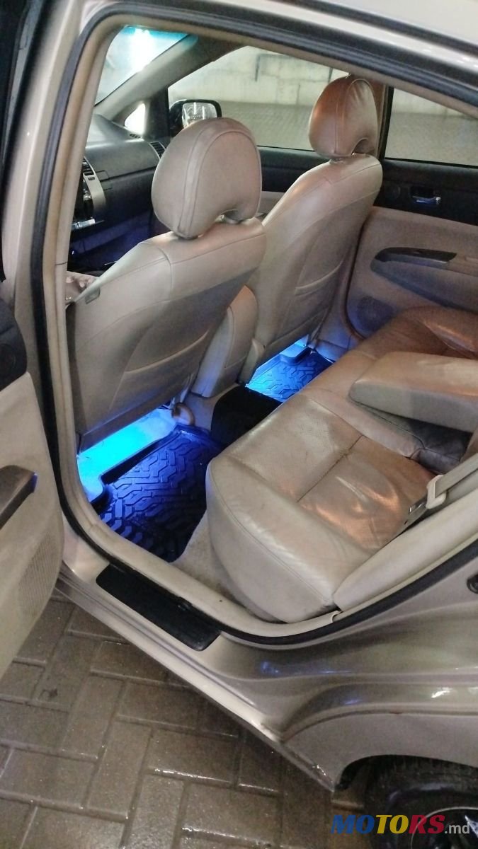 2009' Toyota Prius photo #5