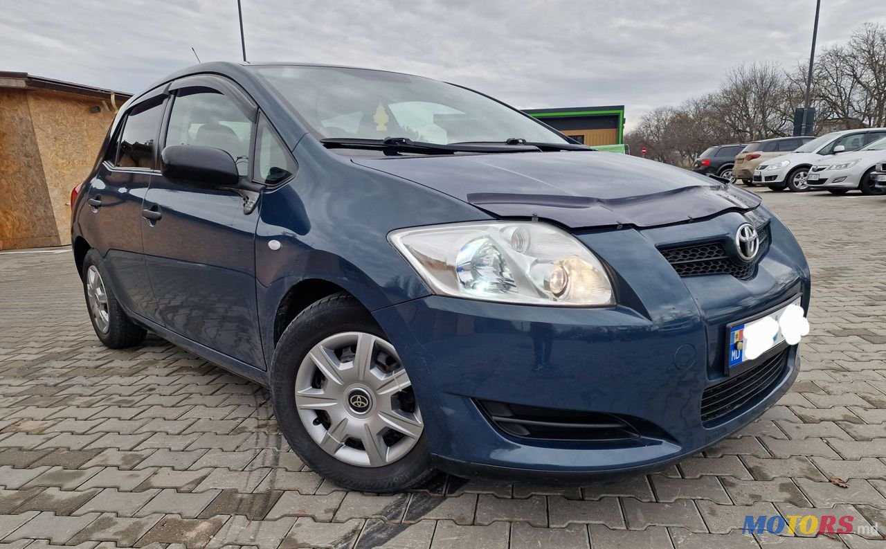 2008' Toyota Auris photo #1