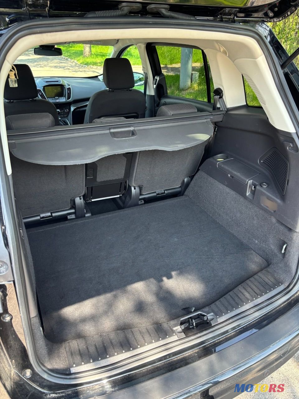 2017' Ford Grand C-MAX photo #2