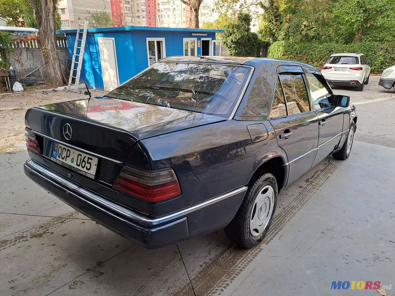 1993' Mercedes-Benz W124 photo #3