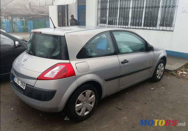 2004' Renault Megane photo #1