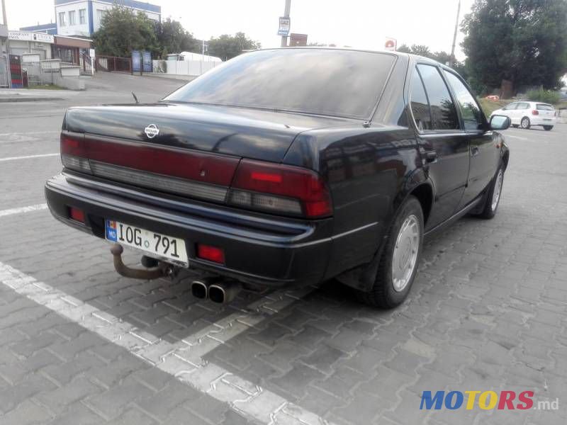 1992' Nissan Maxima photo #3