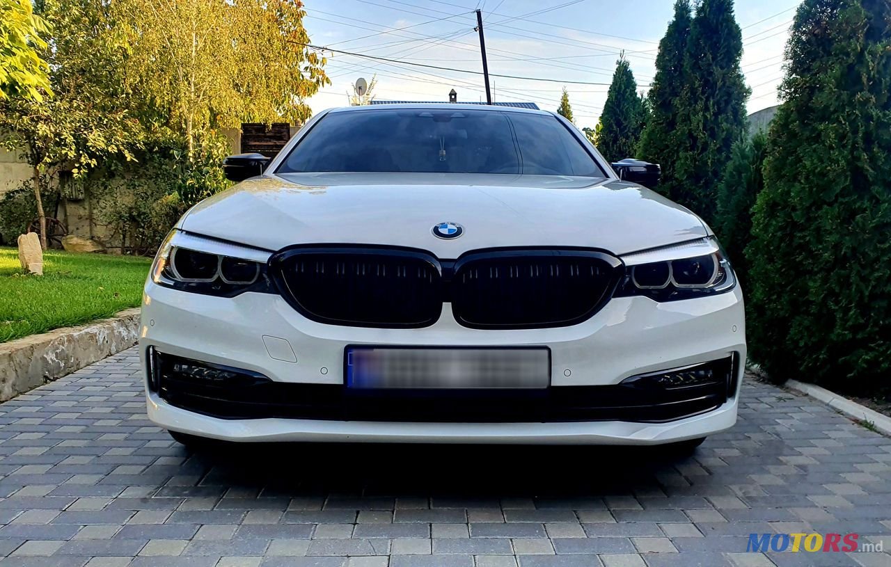 2018' BMW 5 Series photo #1