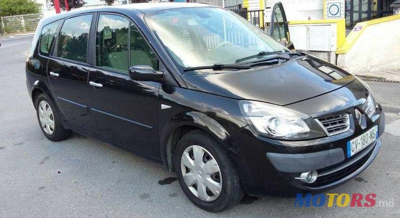 2009' Renault Grand Scenic photo #1