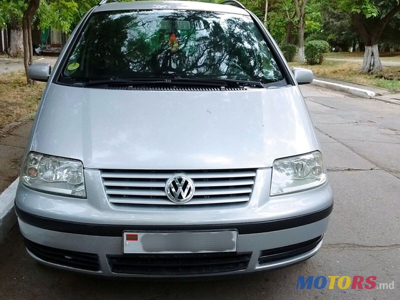 2001' Volkswagen Sharan photo #3