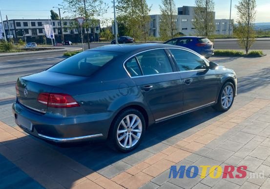 2012' Volkswagen Passat photo #2