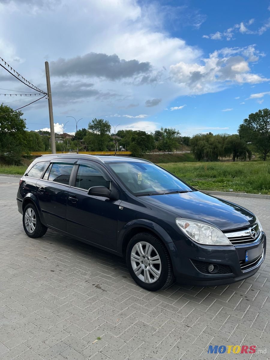 2009' Opel Astra photo #1