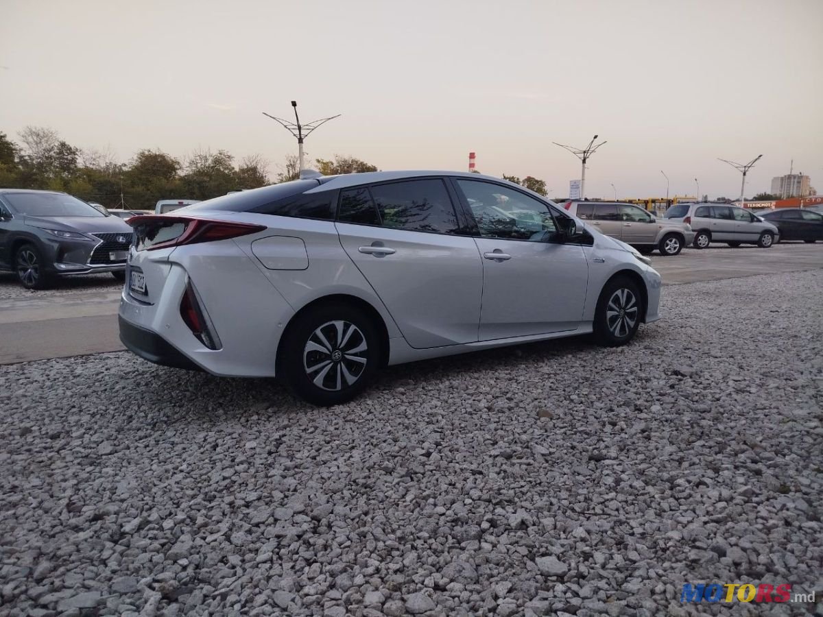 2018' Toyota Prius Prime photo #4