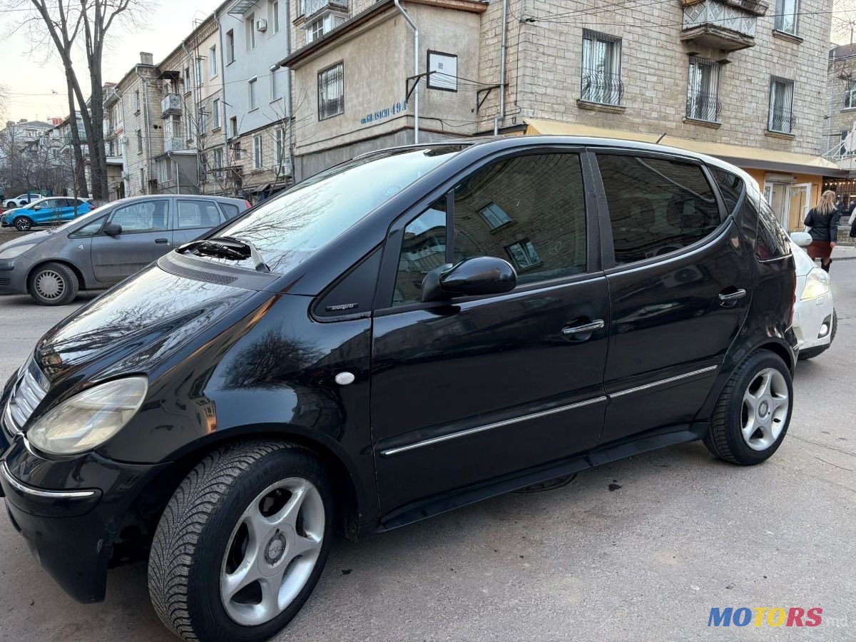 2002' Mercedes-Benz A-Class photo #2
