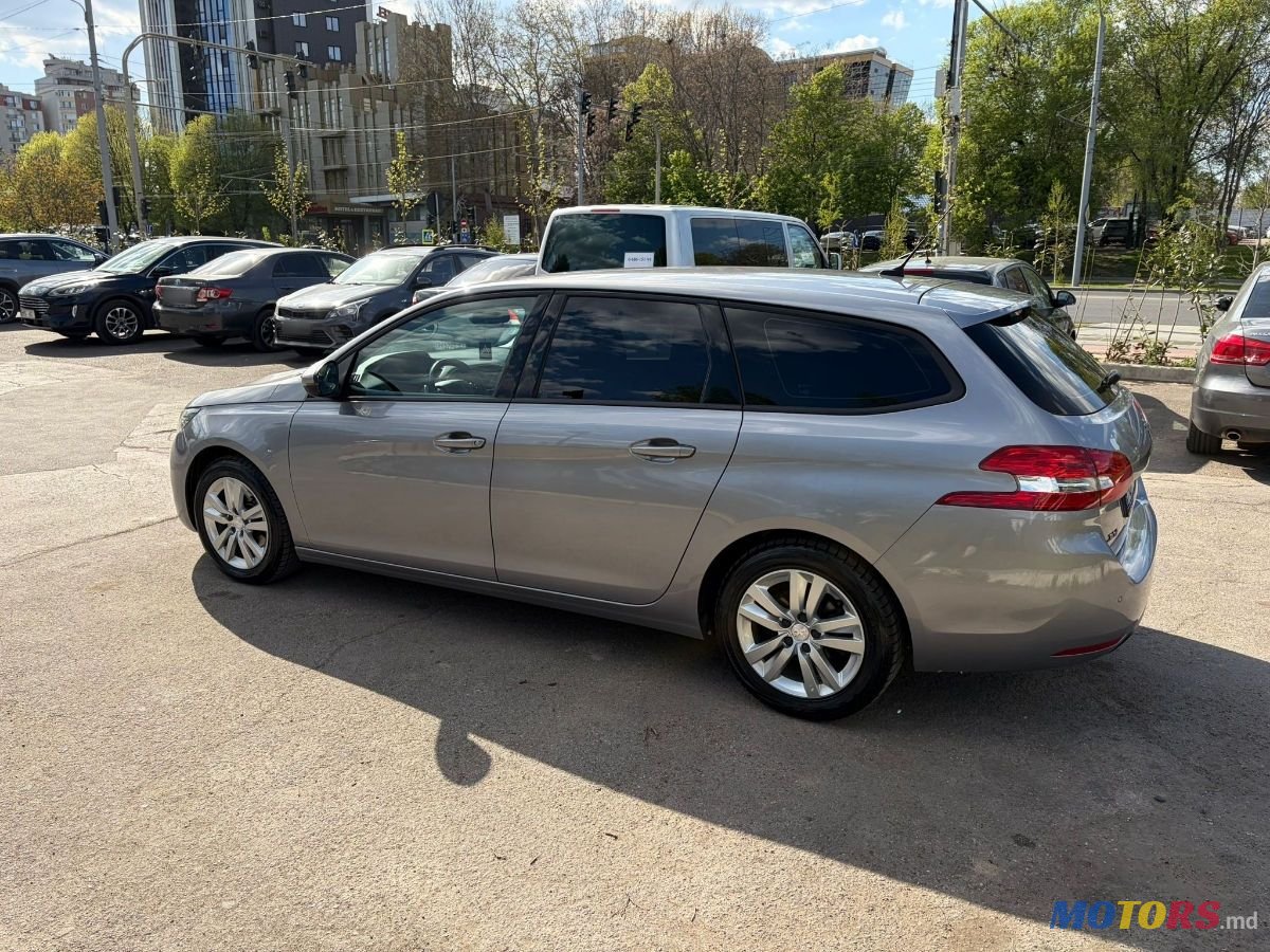 2020' Peugeot 308 photo #6