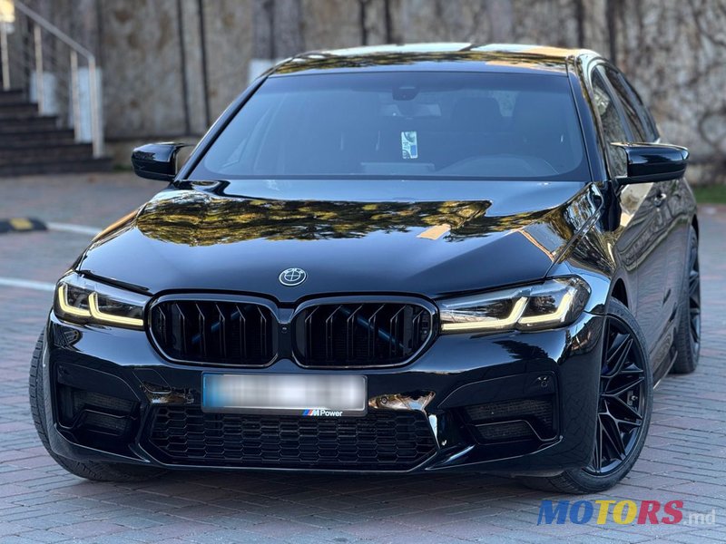 2021' BMW 5 Series photo #2